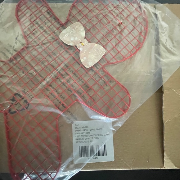 NWT Anthropologie Season's Eatings Gingerbread Cookie Cooling Rack, Red - Picture 8 of 9